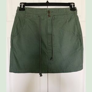 Olive/ Forest Green Mini skirt 🦋